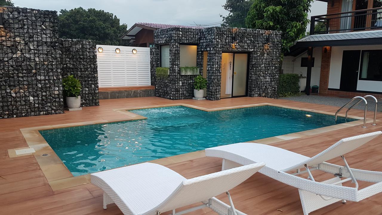 The Loft Riverside Chiangmai Hotel Чиангмай Екстериор снимка