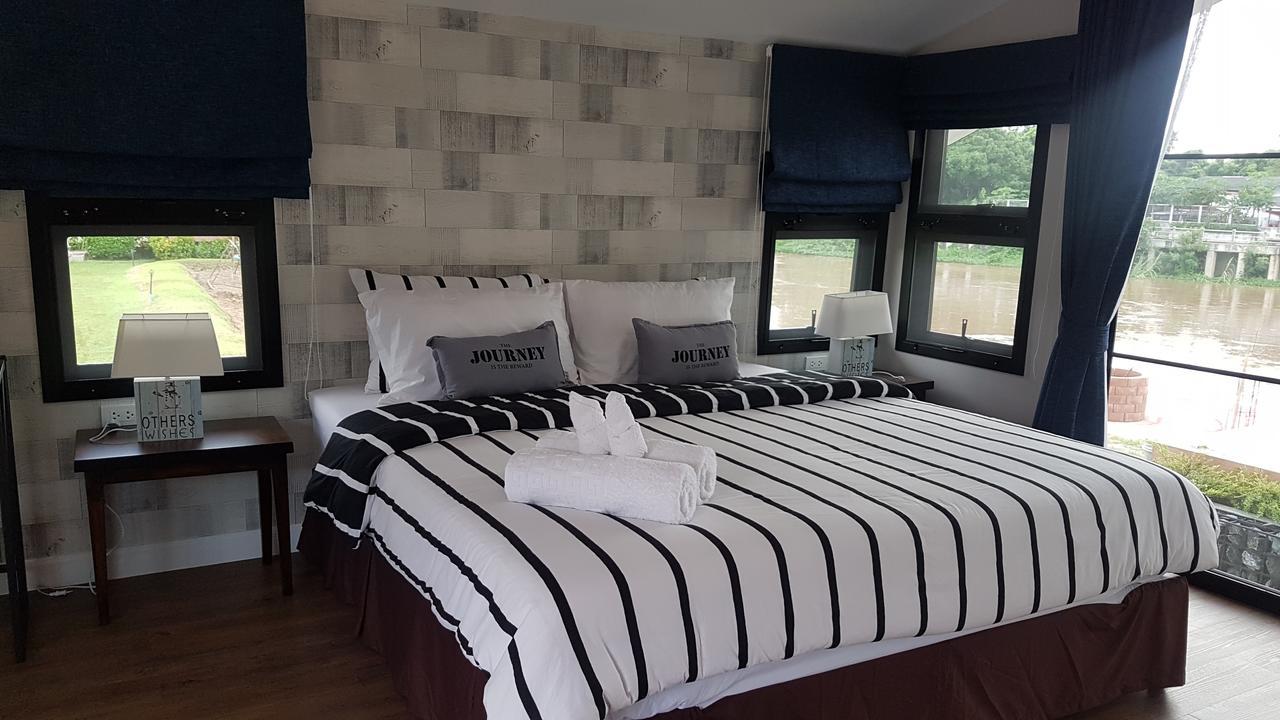 The Loft Riverside Chiangmai Hotel Чиангмай Екстериор снимка