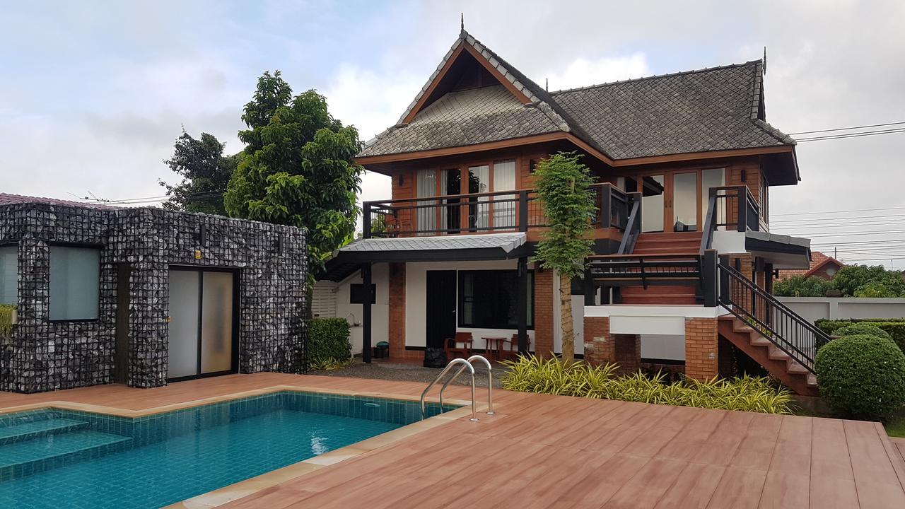 The Loft Riverside Chiangmai Hotel Чиангмай Екстериор снимка